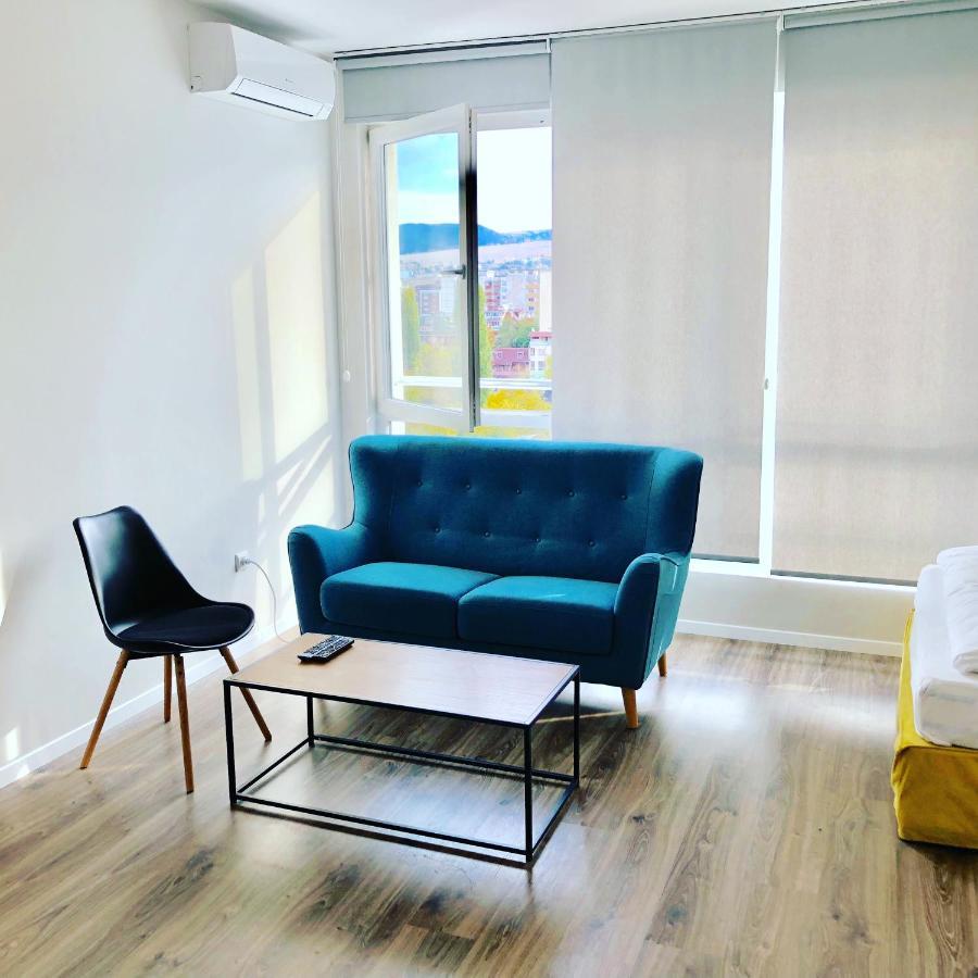 Turquoise And Magenta Apartment Sofia Ngoại thất bức ảnh