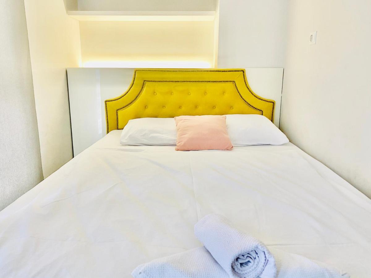 Turquoise And Magenta Apartment Sofia Ngoại thất bức ảnh